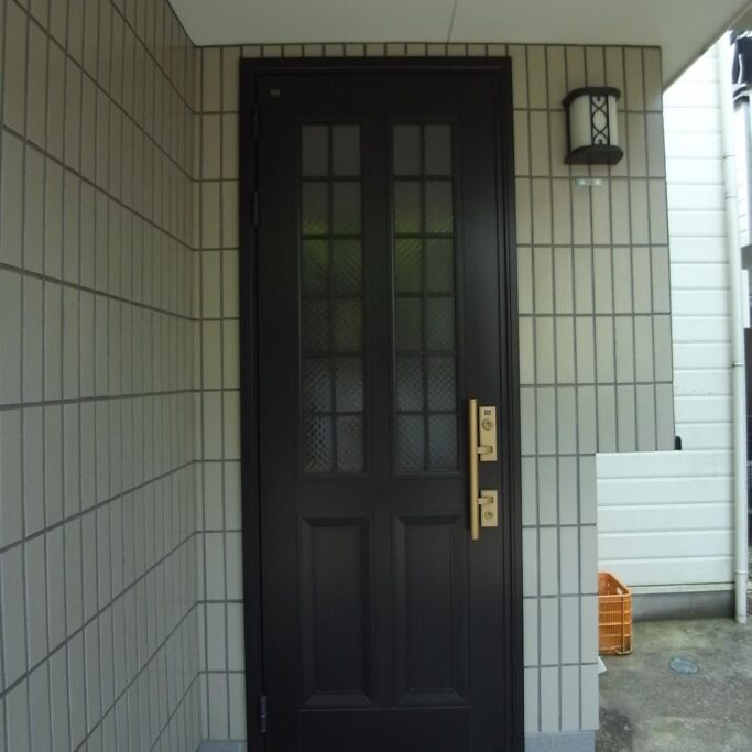 既存の玄関ドア