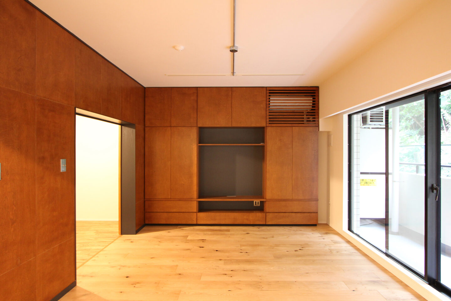 シンプルに暮らす、素材を感じるリノベーション【横浜市港北区 マンション リノベーション】